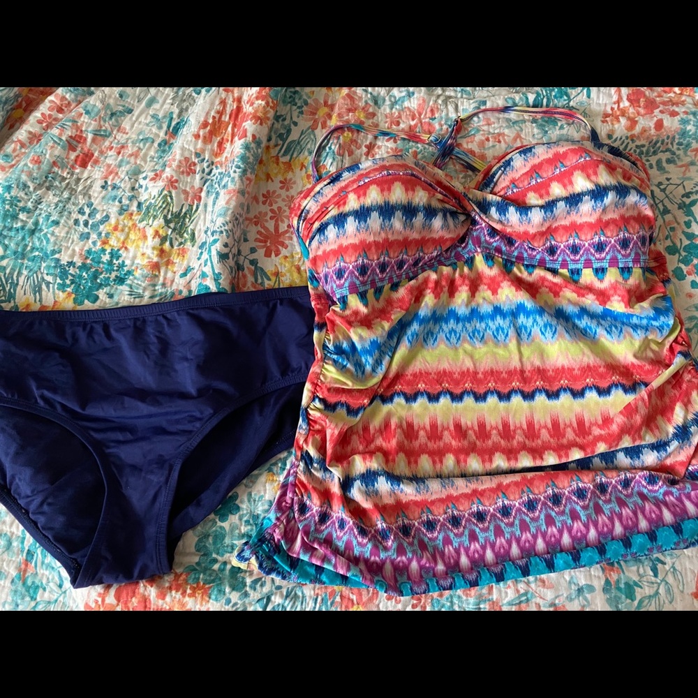 Liz Claiborne ruched tankini top and bottom
